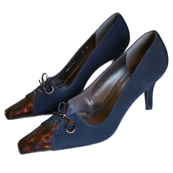StUnNInG StUaRt WeitZmAn ToRt0iSe t0e puMpS🤎🖤 - Picture 1 of 7